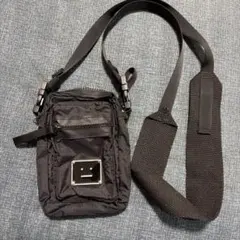 お買い得】Acne Studios フェイスロゴ ミニショルダーバッグ 黒 - メルカリ