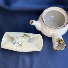 (632箱13)白い陶器のアンティークな片口急須 と菓子器のセット