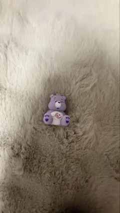 ケアベア 紫色のカプセルトイ