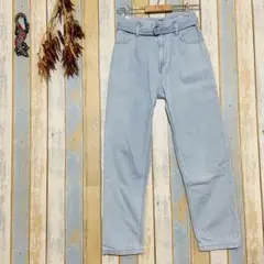 【UNIQLO JEANS 】ライトブルー ハイウエストデニム　テーパード　S