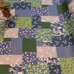 ☆お値下げ‪☆ 新品・未使用 日本製 小花柄テーブルクロス