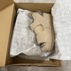 UGG レディース　サンダルのサムネイル