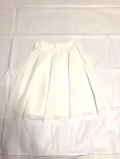 CECIL McBEE ホワイト フレアスカート