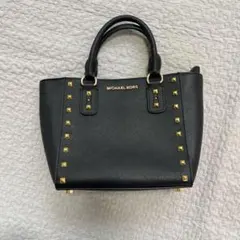 新春セール❤️マイケルコース MICHAEL KORS スタッズバッグ ブラック