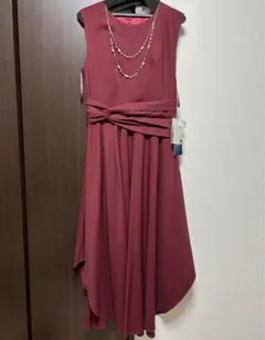 バーガンディ ノースリーブ ドレス 結婚式