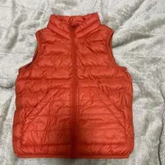 UNIQLO オレンジ ダウンベスト 120