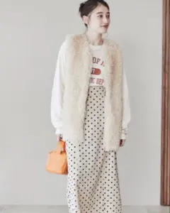 ANGIE プードルフェイクファーベスト