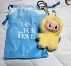 POP MART PIN FOR LOVE イニシャル【P】