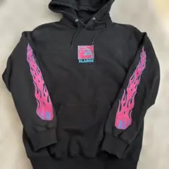 【希少】エクストララージ✴️センター刺繍ロゴファイヤーパターンパーカー