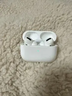 【ジャンク品】Apple AirPods Pro 第一世代のサムネイル