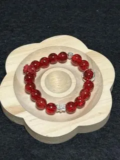 赤いビーズ フラワーモチーフ ブレスレット