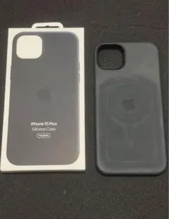 Apple純正 iPhone15Plus シリコンケース MagSafe対応