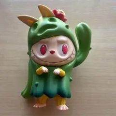 POPMART ラブブ　フィギュア( ˊᵕˋ* )