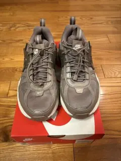 NIKE V2K RUN ブラウン　25cm