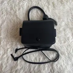 スクエア ショルダーバッグ ブラック