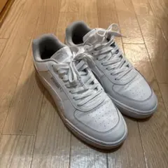 PUMA スニーカー ホワイト