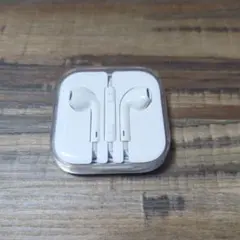 【新品未使用】Apple純正iPhone イヤホン 有線 イヤホンジャックタイプ