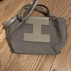 グレー キャンバス ショルダーバッグ ロゴ入りのサムネイル