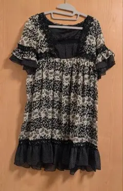 Mサイズ　黒ブラック系　総柄　フリル　レース　ドット　半袖チュニック