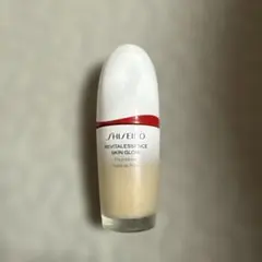 SHISEIDO Revitalessence Skin Glow 250