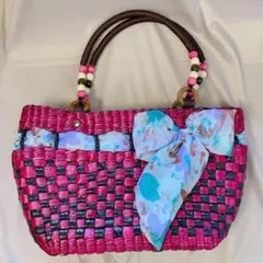 スカーフ飾り付き ピンク カゴバッグ トートバッグ