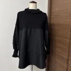 [新品]TRUBE チュニック　ニット　フレア　ブラック