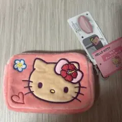 しまむら 日焼けキティ マルチティッシュケースのサムネイル