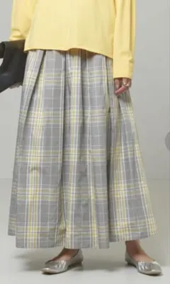 グレーとイエローのチェック フレアスカート