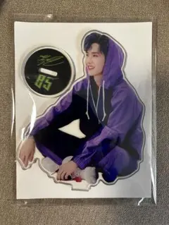 2026年最新】王一博アクリルスタンドの人気アイテム - メルカリ