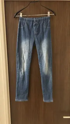 スキニーデニムパンツ 140 中古品　ほつれありのサムネイル