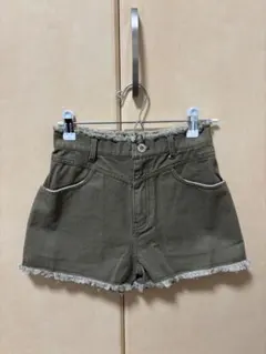 MEZELF カーキ フリンジ裾ショートパンツ