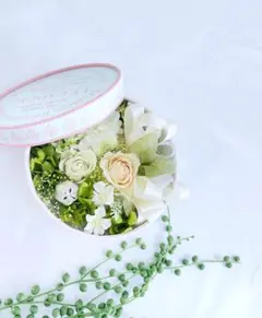 誕生日＊結婚祝い＊プリザーブドフラワーギフトボックス＊リングピローへ無料変更可