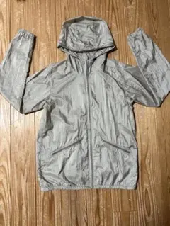 THE NORTH FACE シルバーウィンドブレーカー