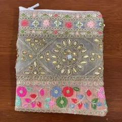 インド刺繍　リボンポーチ ファスナー付き