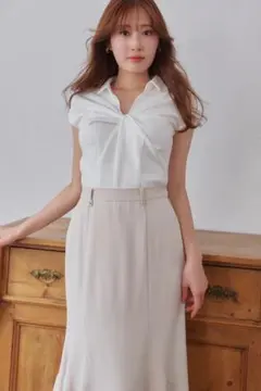 her lip to Twist French Sleeve Topのサムネイル