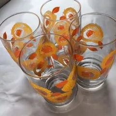 オレンジの葉と花柄　ガラスコップ　4個セット　カメイガラス