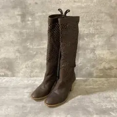 Item thumbnail for item 3e7e7d71-388c-46e9-bd4d-6fee3246b2c5