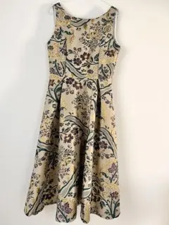 花柄刺繍　ゴールド　ノースリーブAラインワンピース ドレス