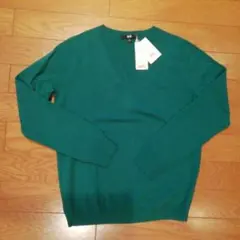 新品未使用　UNIQLO　カシミヤVネックセーター Lサイズ　グリーン