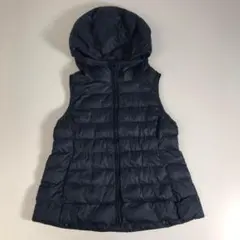 子供服 120㎝ ユニクロ インナーダウンベスト 紺 F1A294