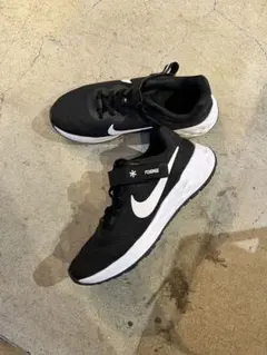 ナイキ レボリューション 6 フライイーズ NN GS 23cm