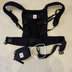 夏用、旅行用メッシュエルゴ 抱っこ紐 ブラック 未使用のレインカバー付きのサムネイル