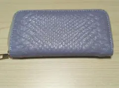 クロコダイル調　ブルー　長財布