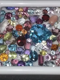 宝石 ビーズ・アクセサリー