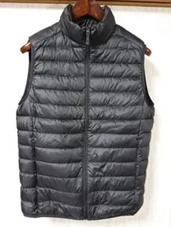 n*a様 ユニクロ UNIQLO ダウンベスト L 黒 ウルトラライトダウンベス