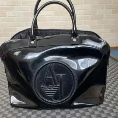 アルマーニ　エナメルバッグ
