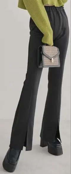 GRL グレイル　フロントスリットセンター切替フレアパンツ　ブラック　gm512