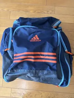 adidas バックパック ネイビー/オレンジ