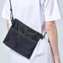 ファミリーマート　サコッシュ ブラック