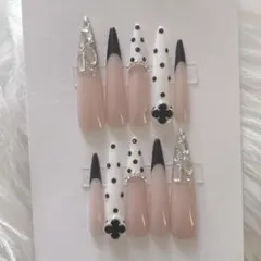 ネイルチップ スーパーロング ドット フレンチ ビジュー　ギャルネイル